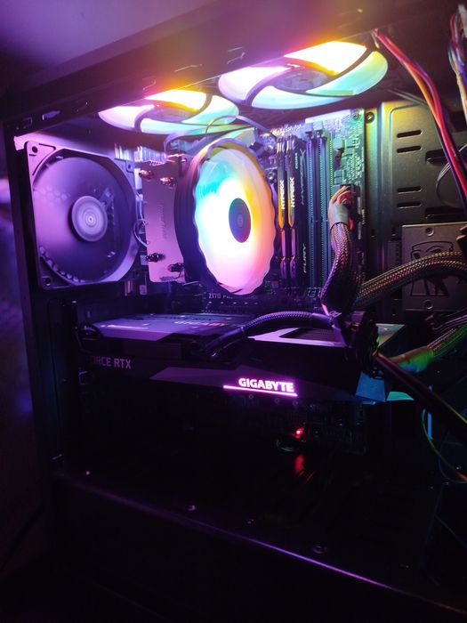 PC Gaming RGB RTX 3060 Ti Gigabyte Gaming OC 8GB, i7-7700K, 16GB RAM, SSD 512GB, Corsair 600W
