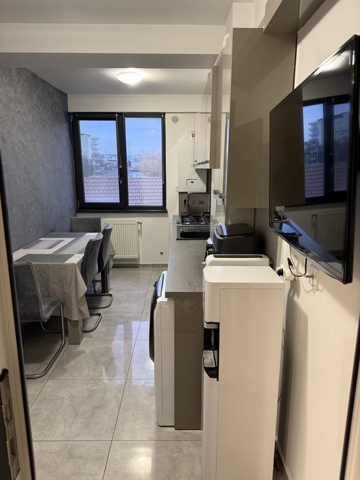 Apartament 3 camere, strada Caracal, Happy Residence