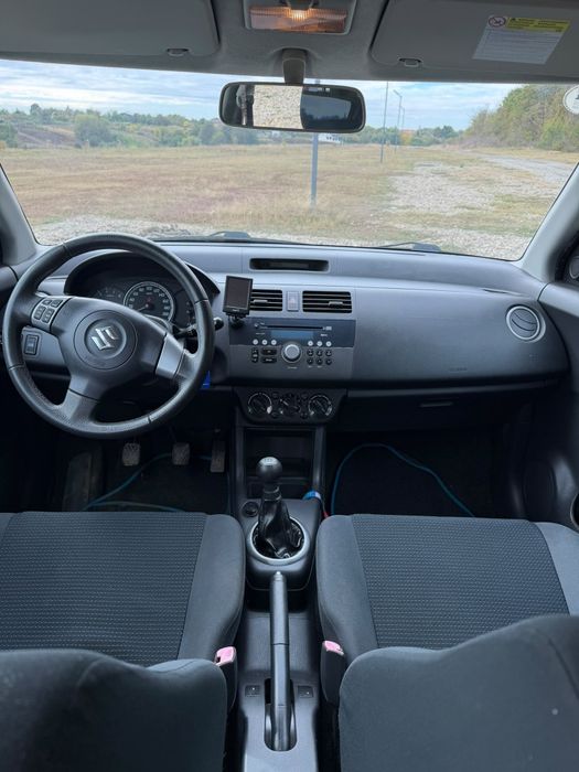 SUZUKI Swift 2010 — imagine 5