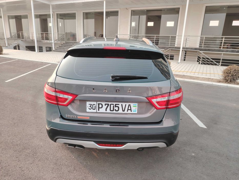 Лада Веста Кросс
