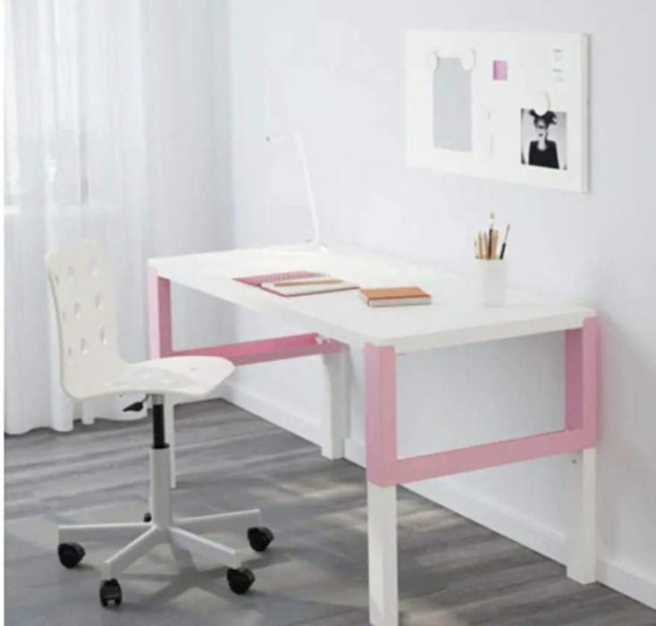 Бюро IKEA Pahl 128*58см