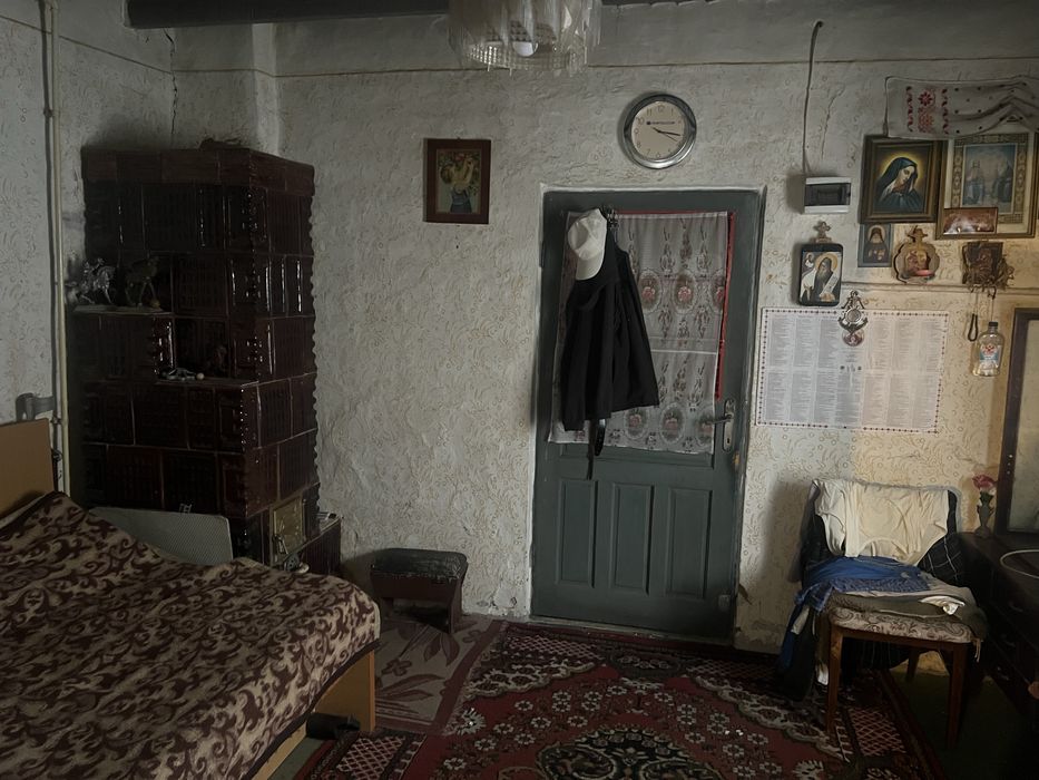 Casa batraneasca de vanzare, oras Chitila langa Lidl