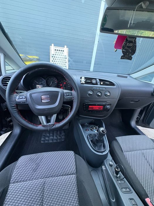 SEAT Leon 2009 — imagine 4