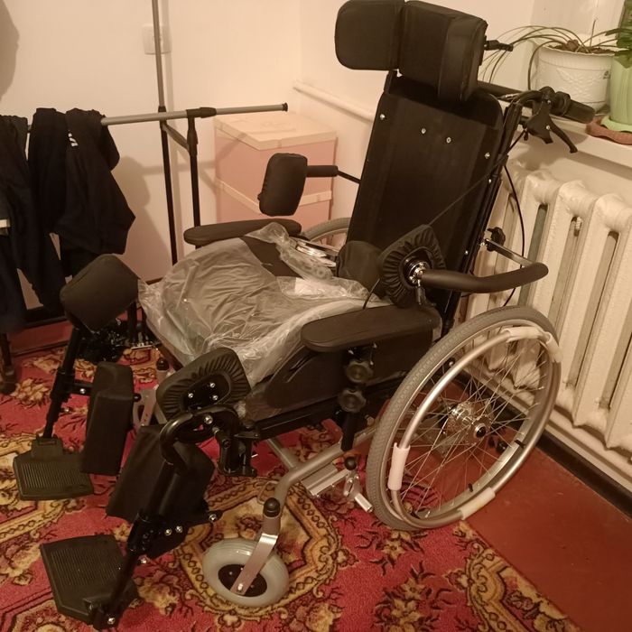 инвалидная коляска