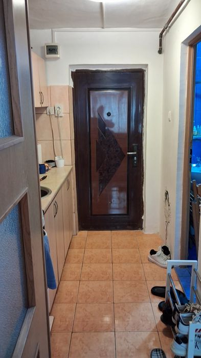 Garsoniera de vânzare