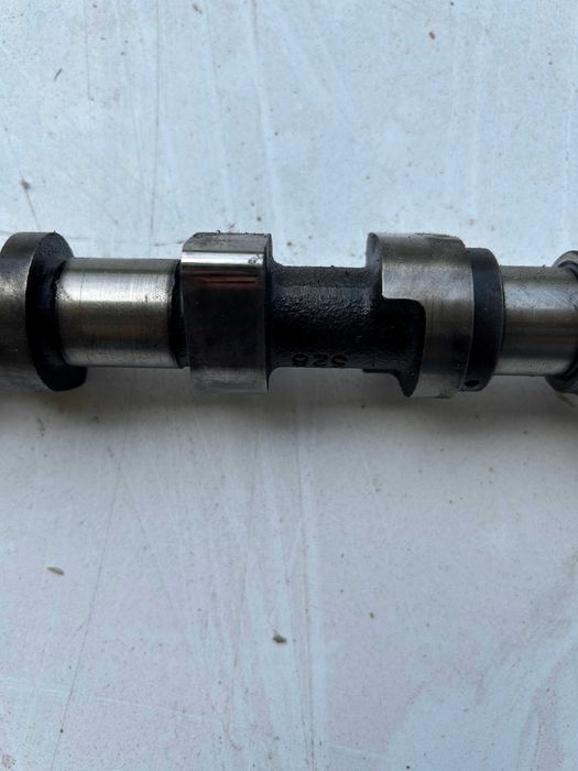 Разпределителен вал Рено Канго Дизел 1,9 литра 2001 година
