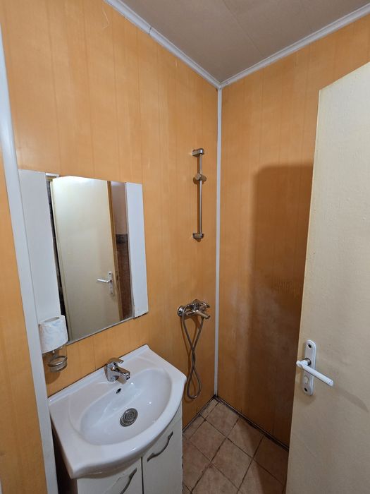 Продава се Двустаен апартамент в Казанлък - 74 кв.м за 958 €/кв.м - Снимка #11