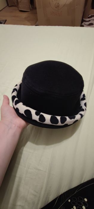 Pălării  am  2  bucați