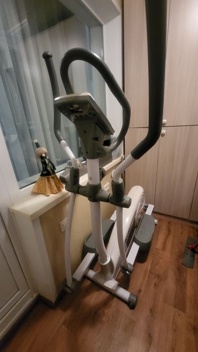 Продам элиптический тренажёр