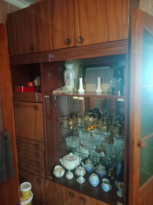 Продам стенку и шкафы