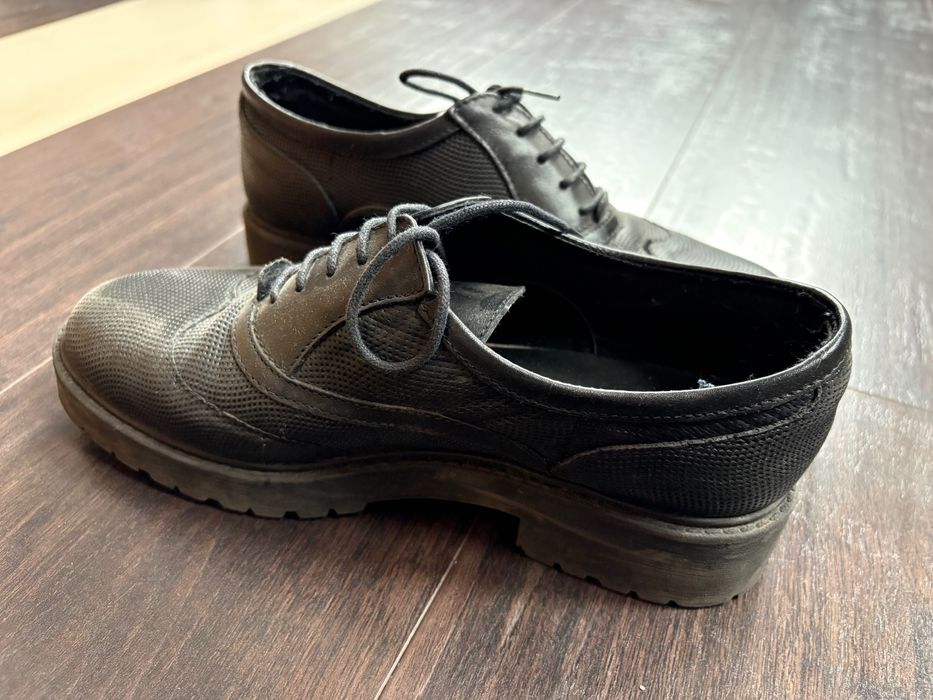 Дамски кожени ниски обувки - номер 38