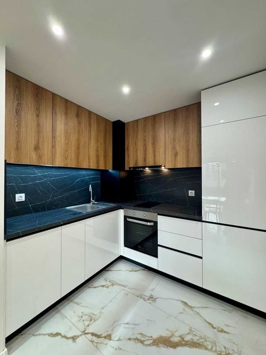 От собственик! Нов тристаен луксозен в Смирненски- първи наемател