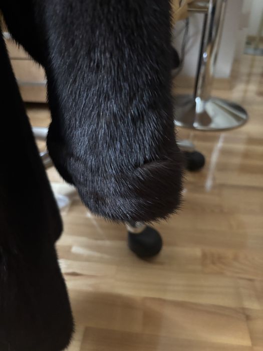 Haina blana nurca-vizon