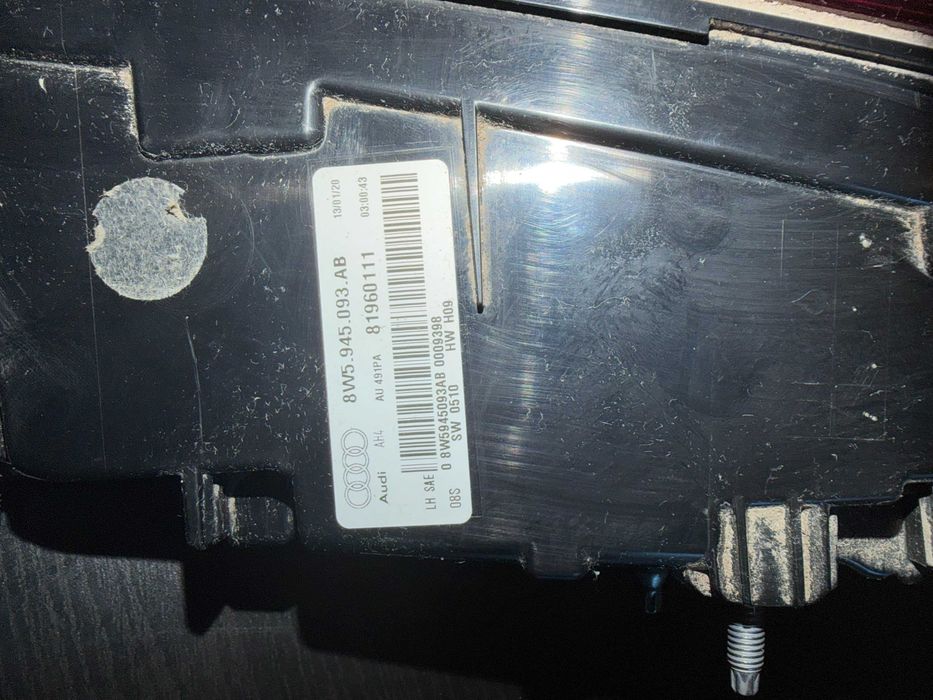 LED стопове Audi A4 B9.5