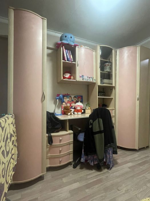 Продам спальный гарнитур