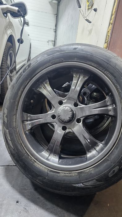 Продам диски R20  5х150 с резиной