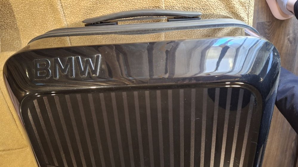 Bmw  куфар  за  багаж