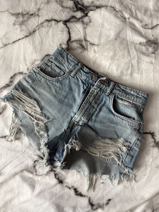 Къси дънкови панталони на Zara