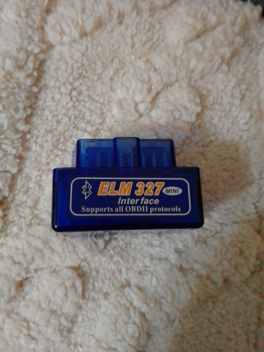 Диагностический адаптер ELM327.