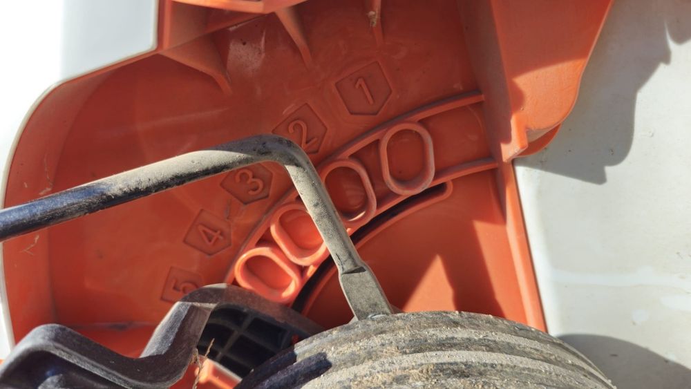 Vand masina de tuns iarba sthil