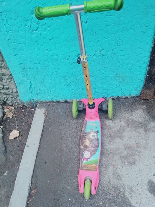 Продам самокат б/у