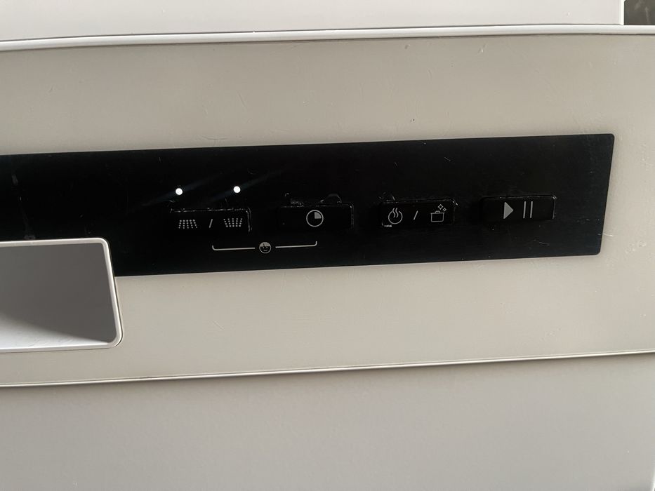 Посудомоечная машина Hansa белый