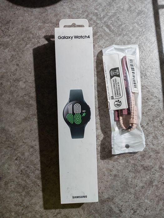 Vând ceas samsung  galaxy watch 4