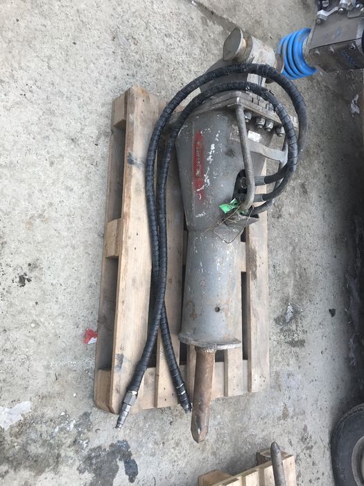 Picon miniexcavator excavator MONTABERT SC 22 de 235kg din 2019