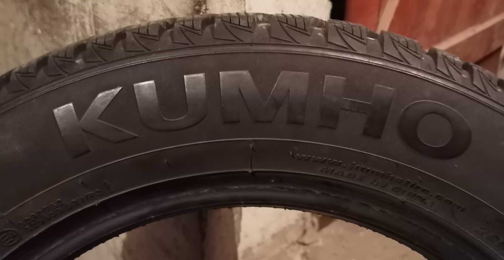Продавам 1 брой зимна гума 205.60.16 дот 2019 KUMHO