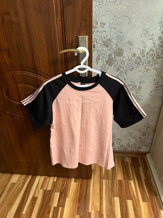 Футболки почти новые