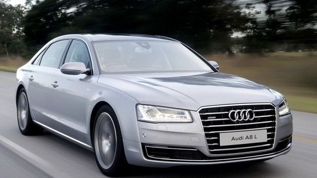 Ауди А8 Матрикс за части.Снимаката е примерна