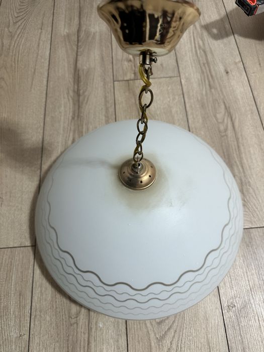 Продам люстру б/у