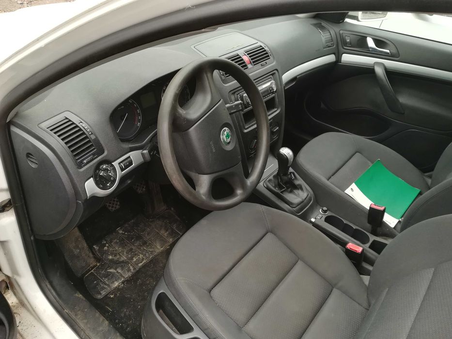 Dezmembrez/Piese Skoda Octavia II 4x4 Kombi 1.9 BKC