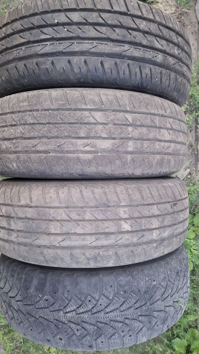 Продам комплект  шин на дисках  R15