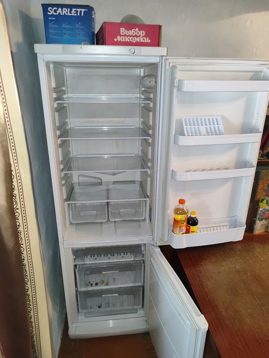 Продам холодильник