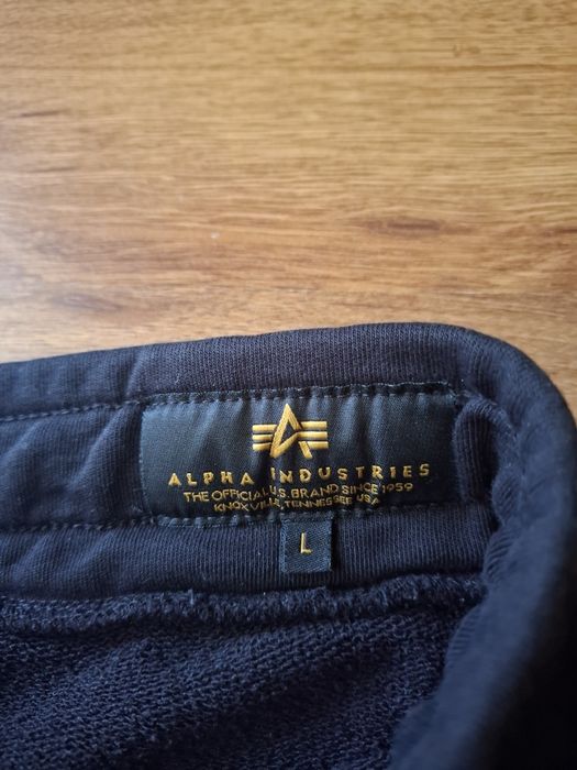 Alpha Industries мъжки къси панталонки M размер.
