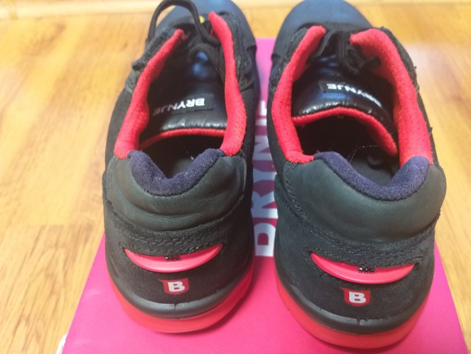 Нови работни обувки BRYNJE- номер 43