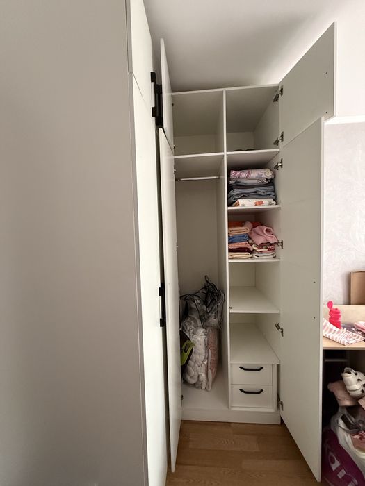 Продам угловой шкаф