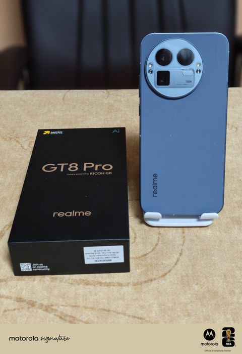 Продавам  Realme gt 8 pro. ram. 16gb. rom. 512.