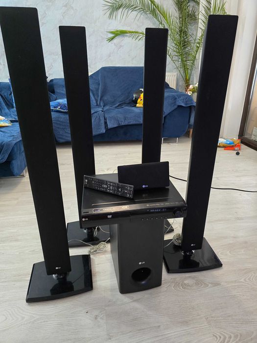 Sistem home cinema LG 5 plus 1 Model HT805th