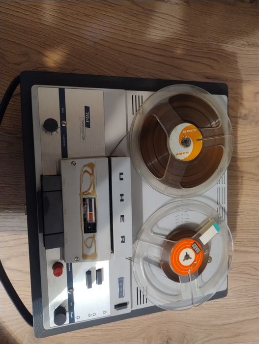 Magnetofon UHER 704