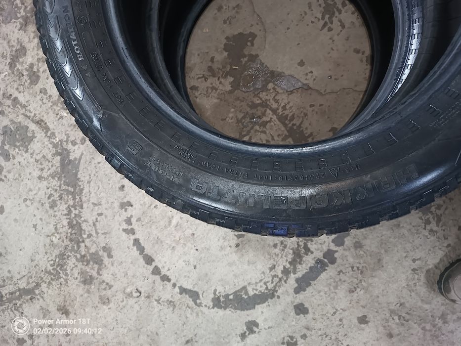 225/60/18 Зимняя резина