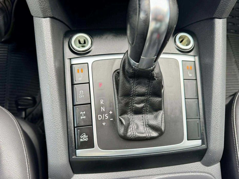 Vând WV AMAROK 2.0
