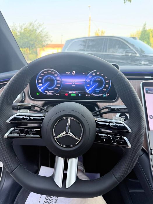 Mercedes Benz EQE 500