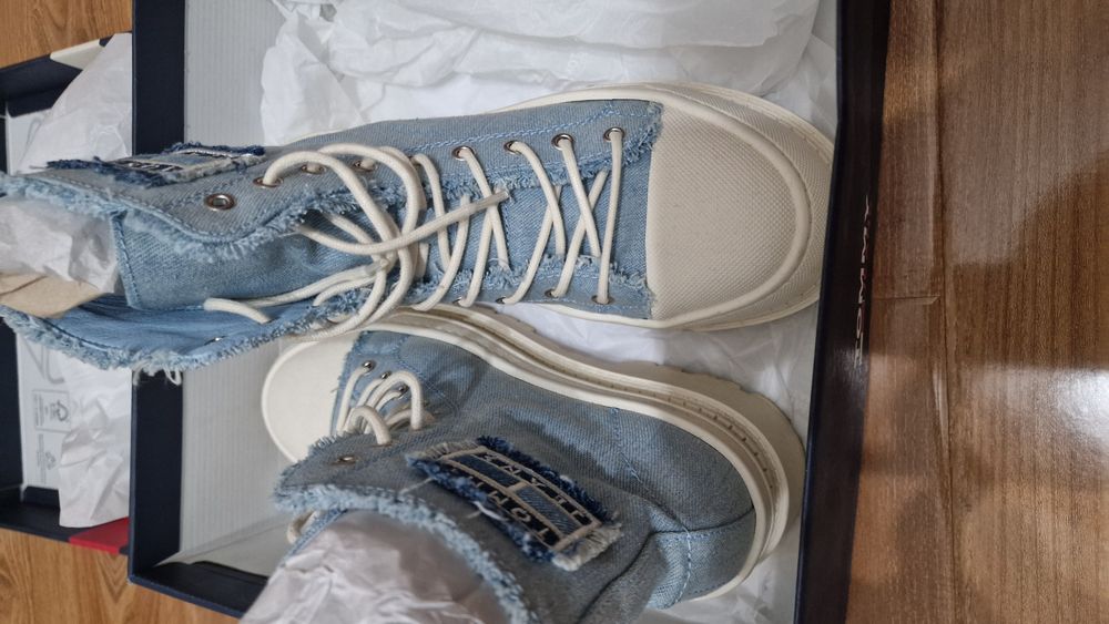 Teniși Tommy J - Botine cu șireturi