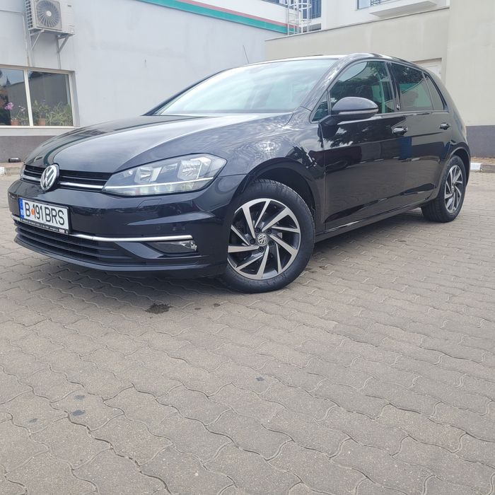 VOLKSWAGEN Golf 2018