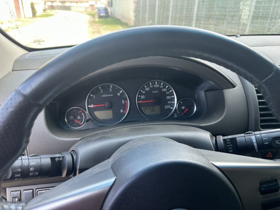 Vand sau schimb Nissan