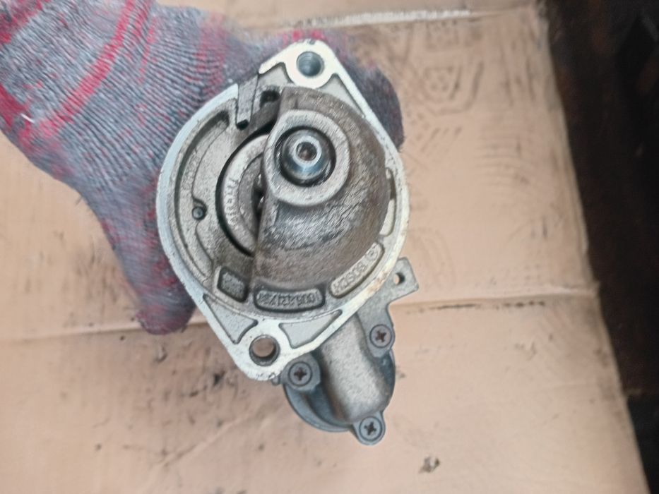 Стартер  Mercedes 124