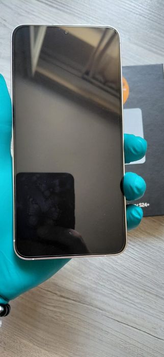 Samsung s24 plus grey