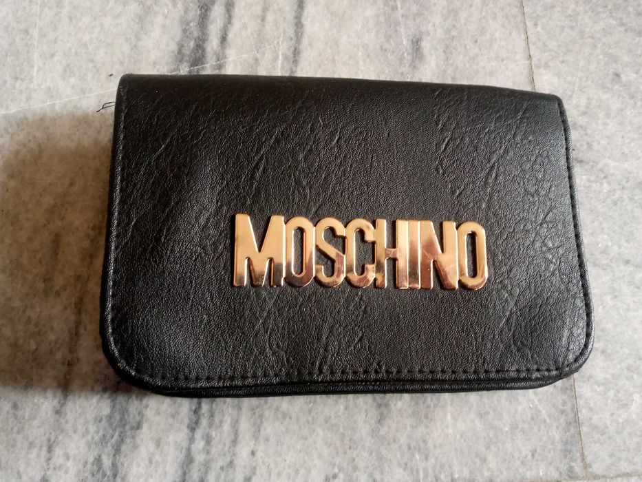 «Недорого» Moschino клатч и сумки 3шт 50 тыс.Arzon 3tasi 50ming